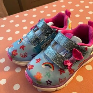 Infant sneakers/ size:6